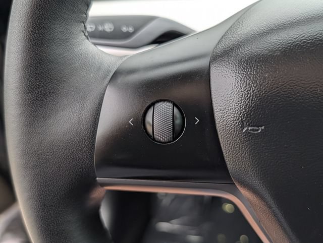 Used 2022 Tesla Model 3 Long Range AWD/4WD image 18