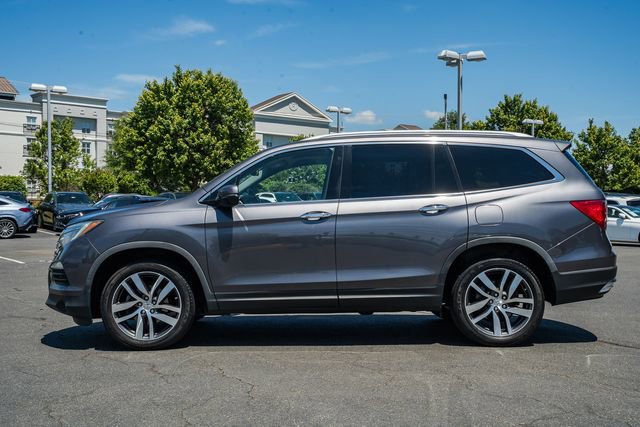 Used 2017 Honda Pilot Touring image 4