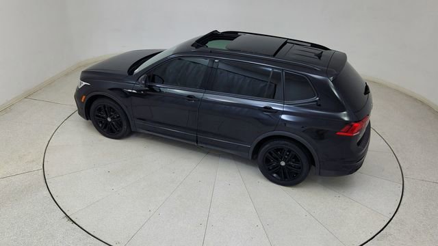 Used 2022 Volkswagen Tiguan SE R-Line image 81