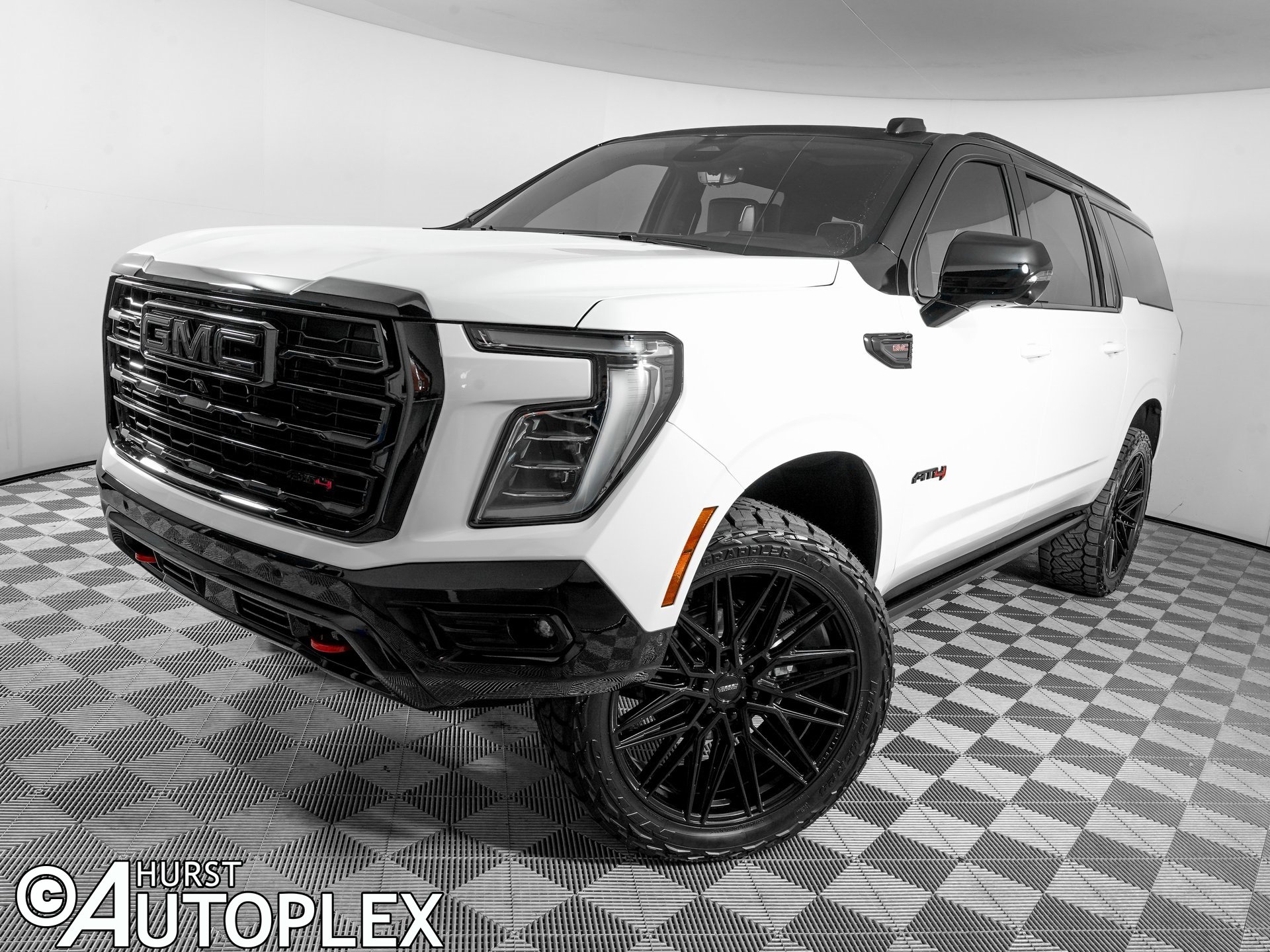 Used 2025 GMC Yukon XL AT4 Ultimate w/ LPO, Floor Liner Package