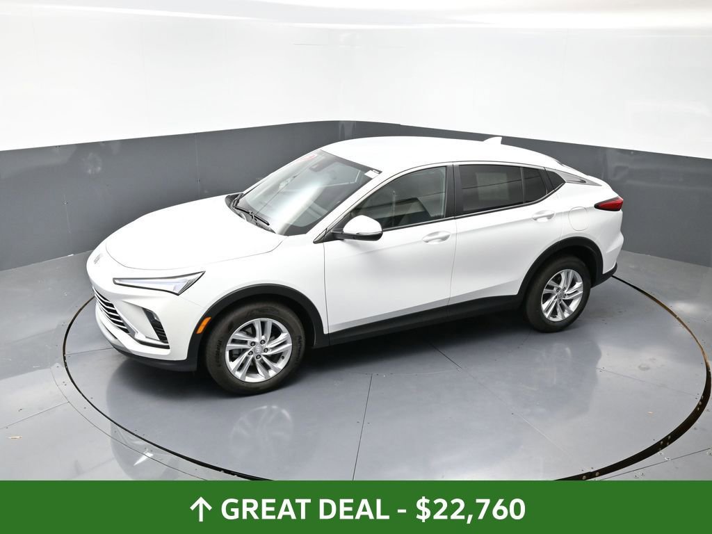 Used 2025 Buick Envista Preferred image 45