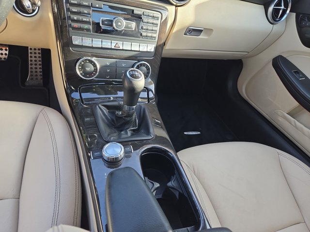 Used 2013 Mercedes-Benz SLK 250 image 12