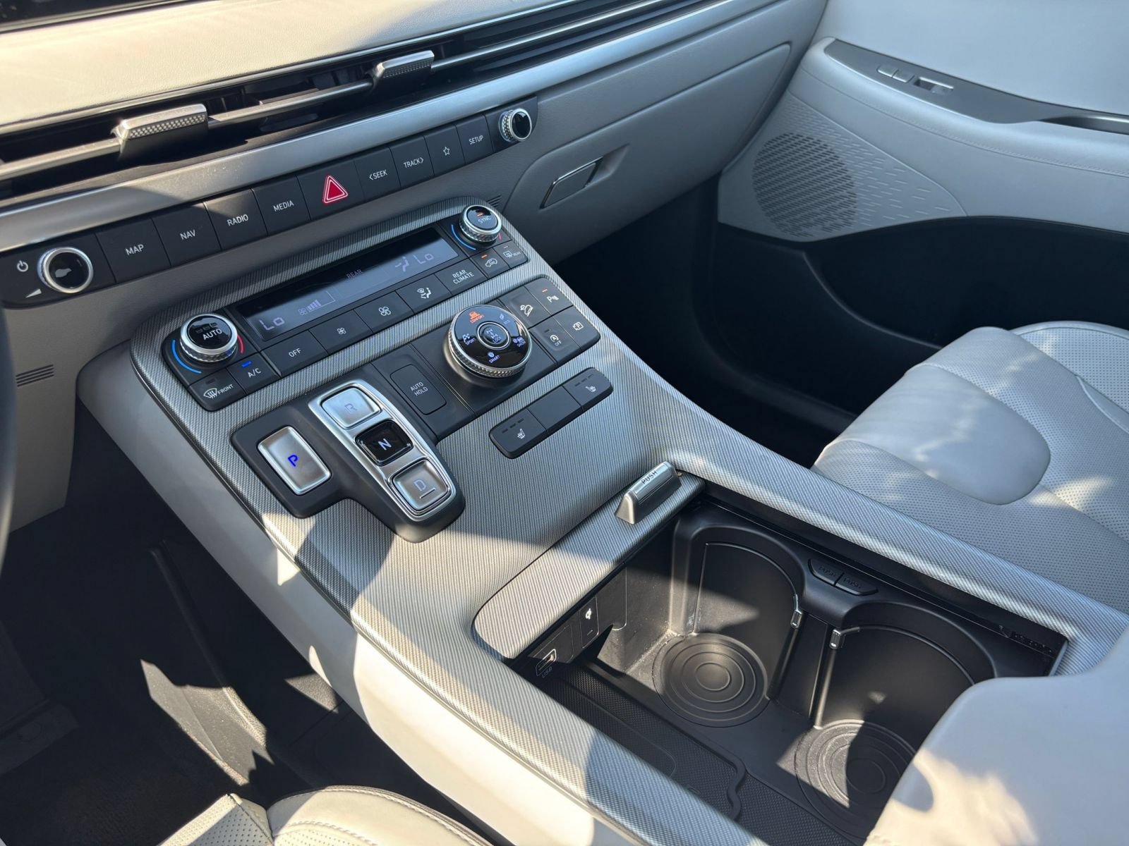 Used 2025 Hyundai Palisade SEL AWD/4WD image 45