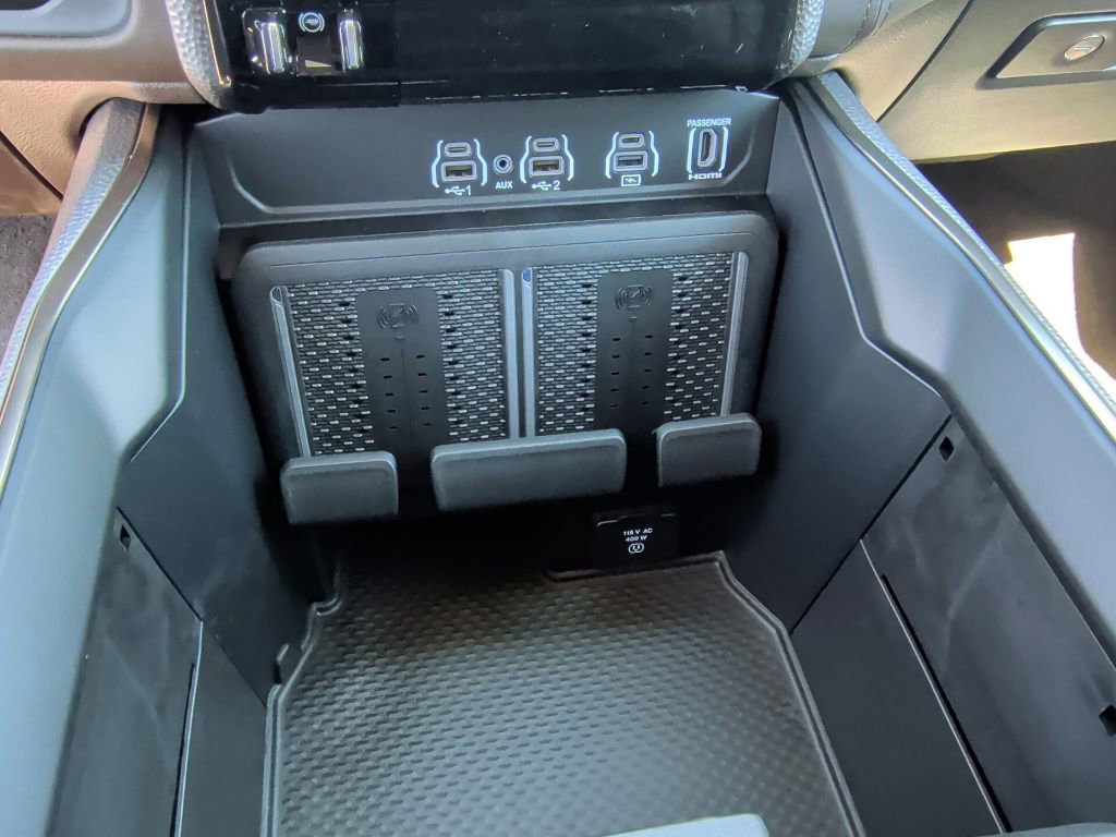 New 2026 RAM 3500 Longhorn AWD/4WD image 37