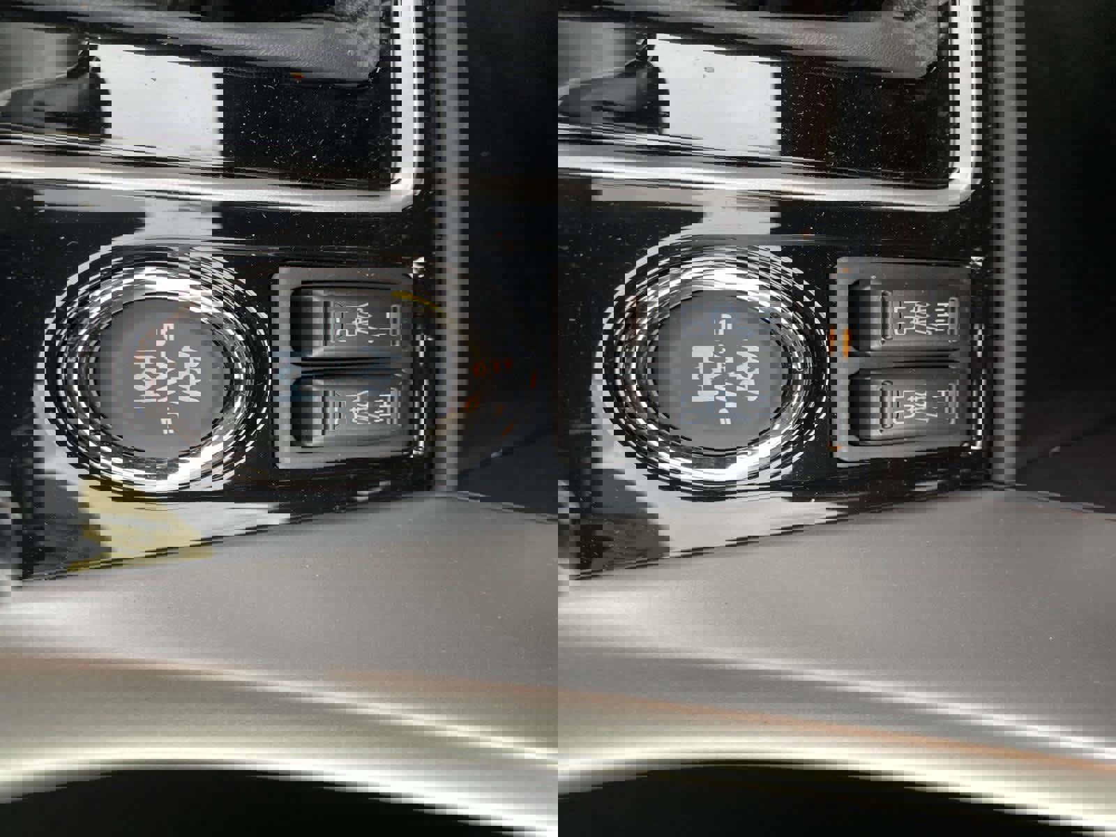 Used 2024 Mitsubishi Eclipse Cross Black Edition image 15