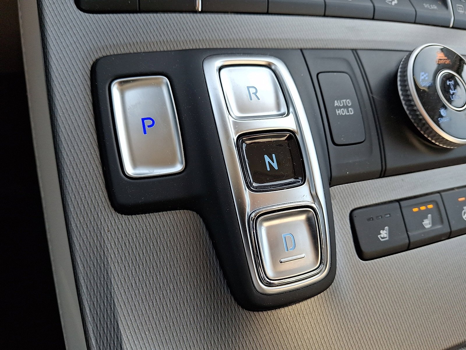 Used 2022 Hyundai Palisade Calligraphy image 17