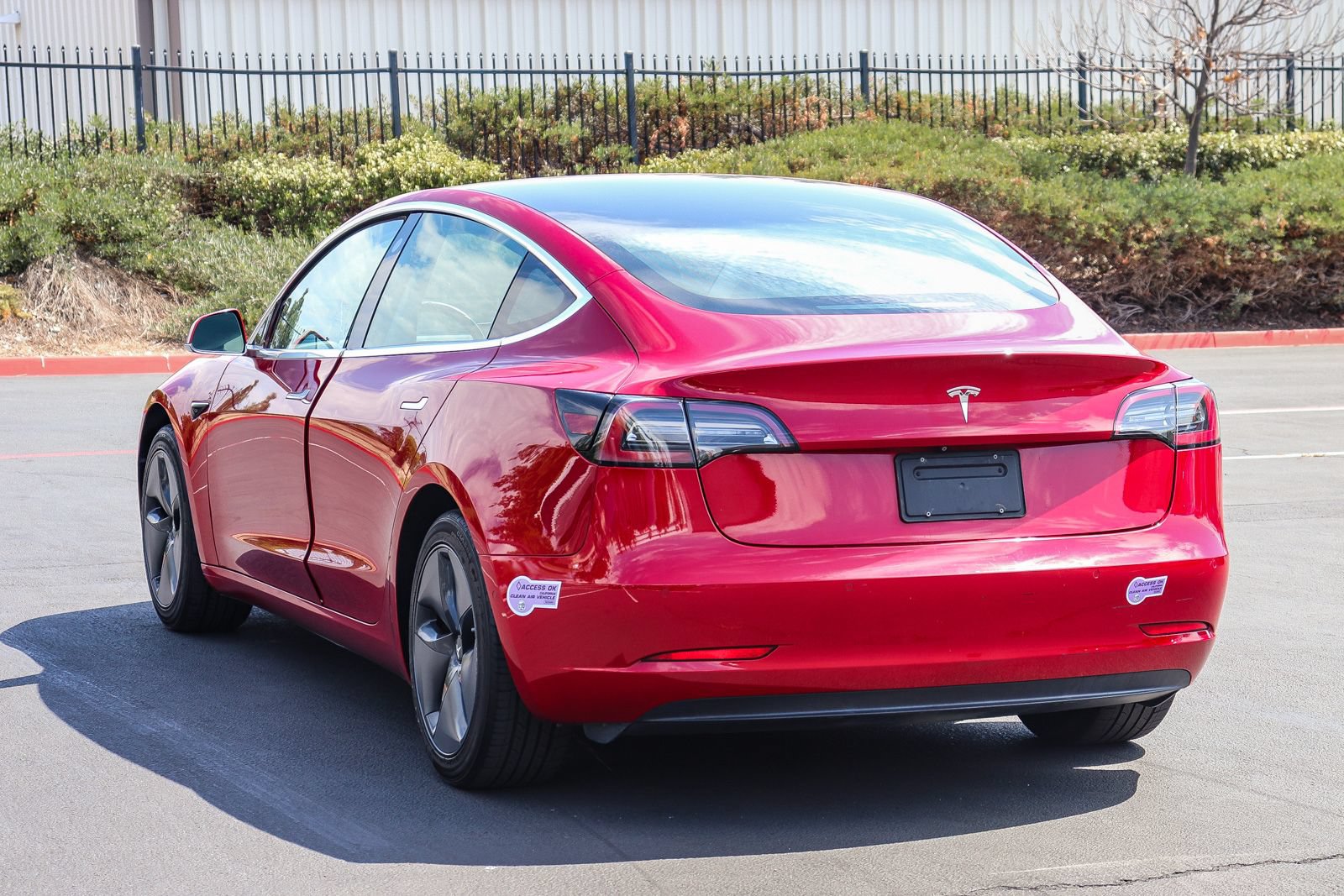 Used 2019 Tesla Model 3 Mid Range RWD image 5