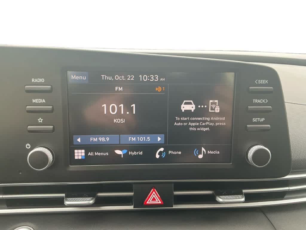 Used 2026 Hyundai Elantra Hybrid FWD image 19