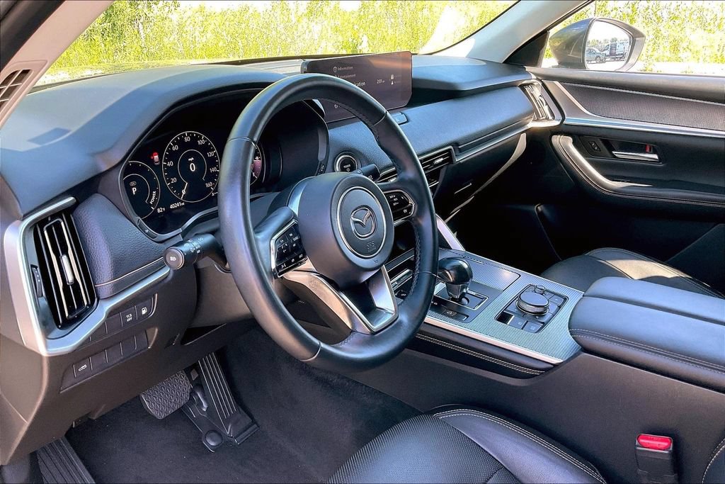 Used 2024 MAZDA CX-90 Plug-In Hybrid w/ Preferred AWD/4WD image 14