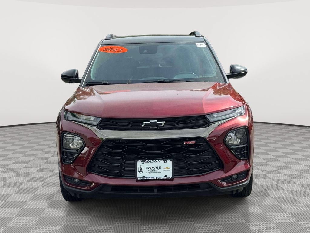 Used 2023 Chevrolet TrailBlazer RS FWD image 2