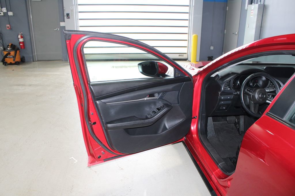 Used 2023 MAZDA MAZDA3 s image 7