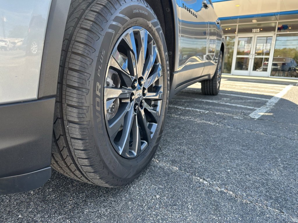 Used 2023 Chevrolet Traverse RS w/ LPO, Floor Liner Package image 10