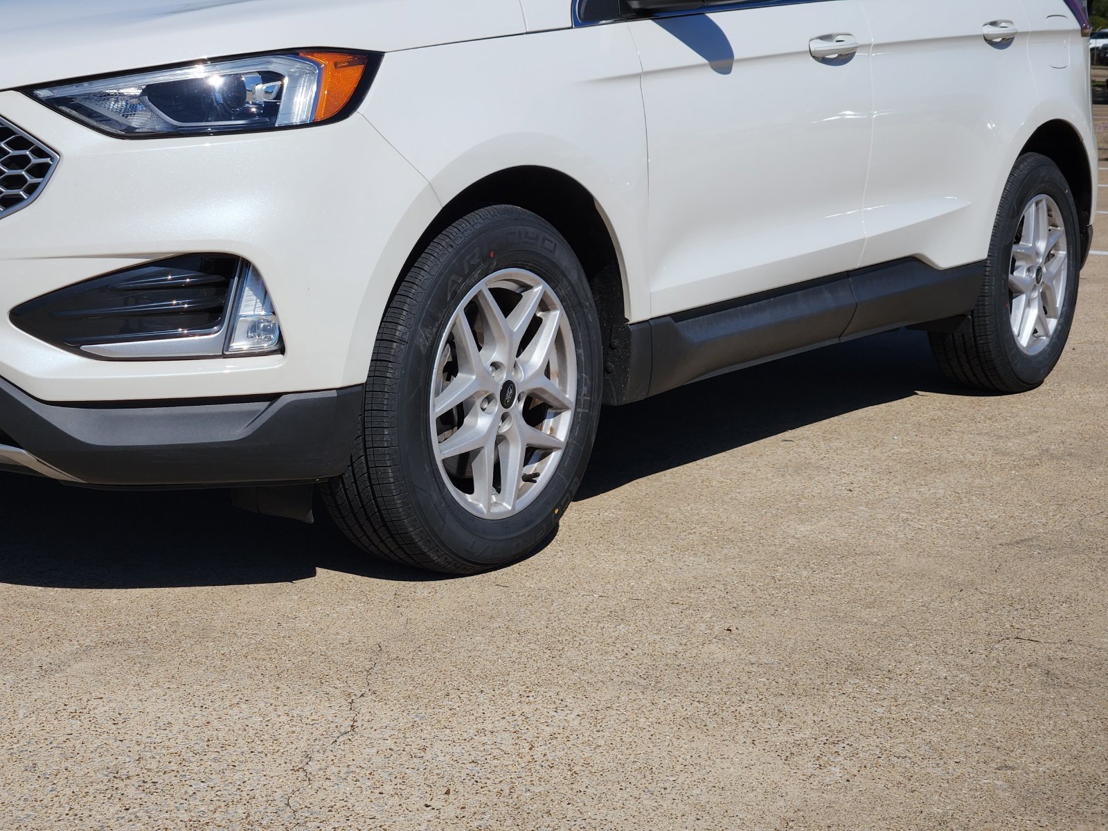 Used 2023 Ford Edge SEL w/ Convenience Package AWD/4WD image 12