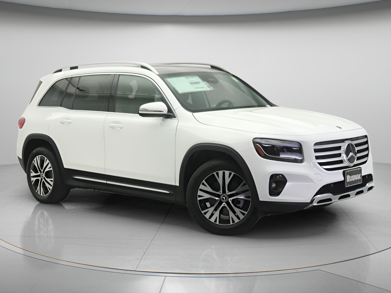 New 2026 Mercedes-Benz GLB 250 image 1