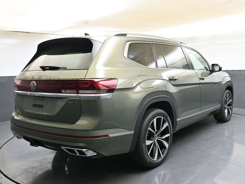 Used 2025 Volkswagen Atlas SEL Premium R-Line image 5