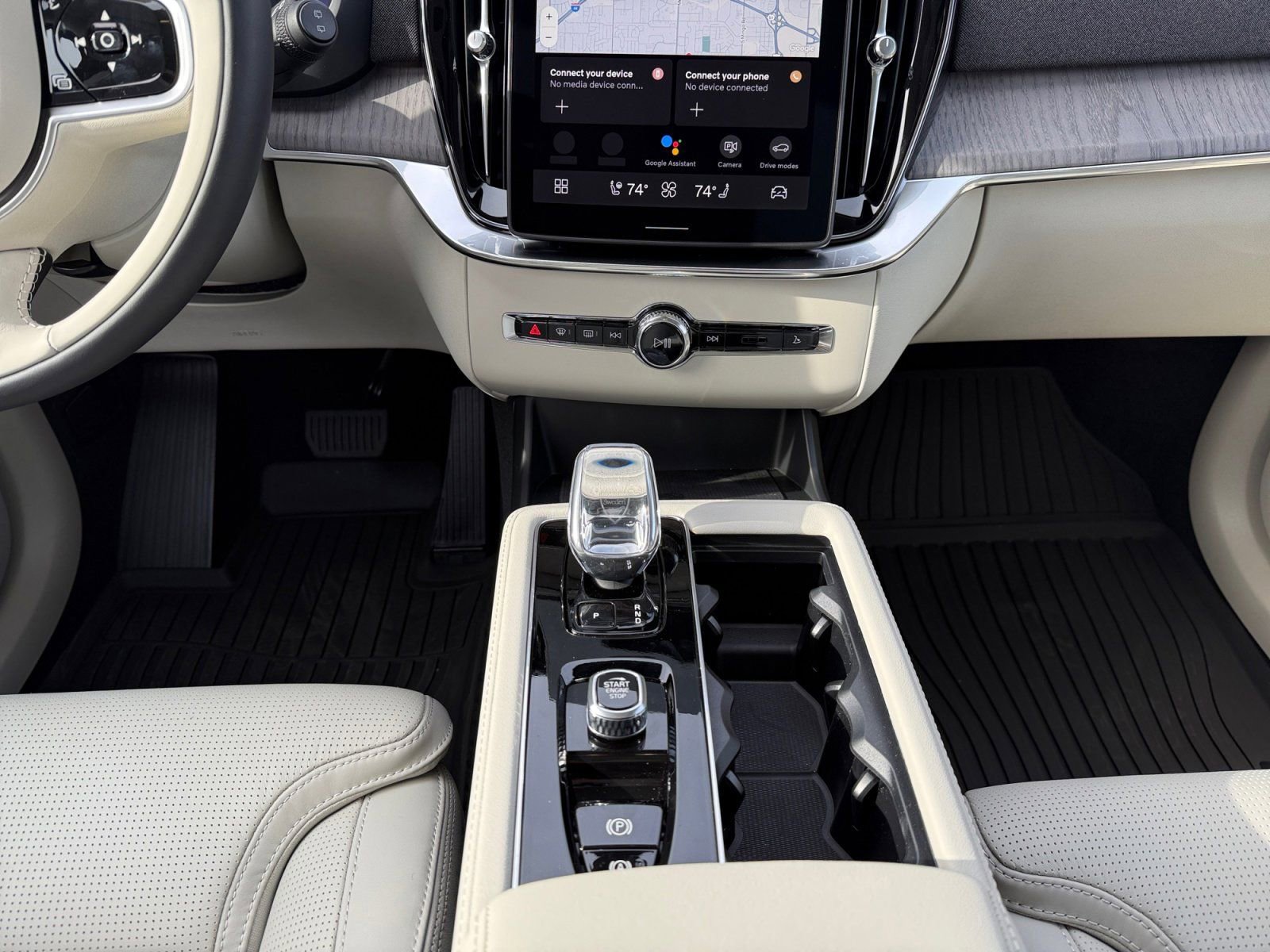 New 2026 Volvo XC90 B6 Ultra w/ Protection Package image 11