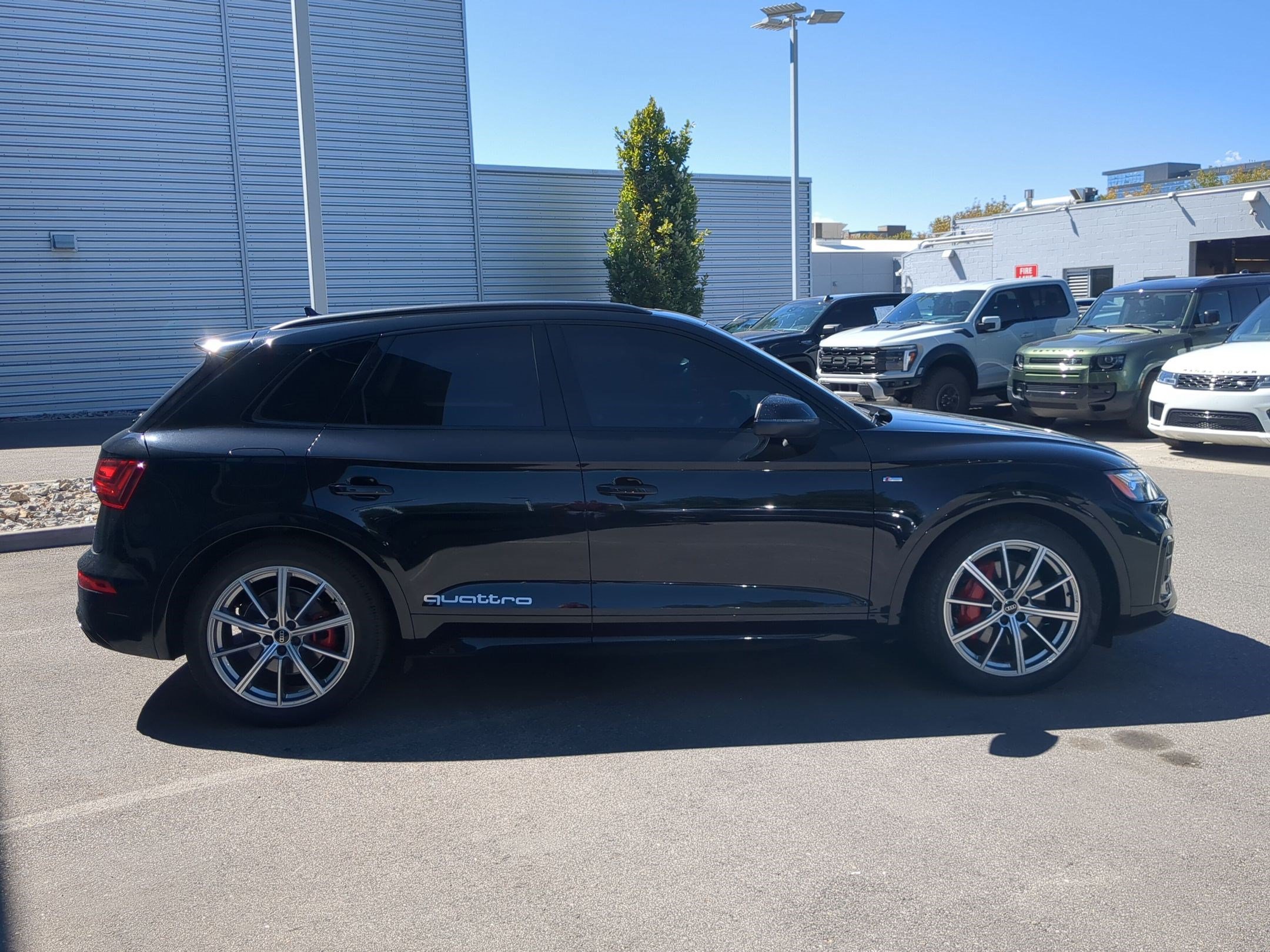 Used 2024 Audi Q5 e Premium Plus w/ Premium Plus Package AWD/4WD image 4