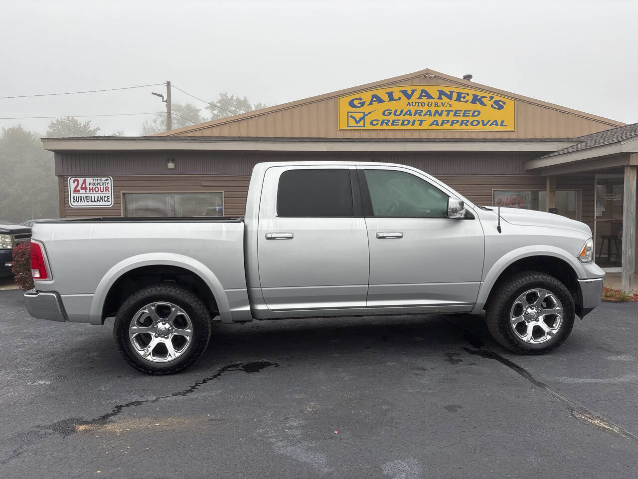 Used 2016 RAM 1500 Laramie image 4