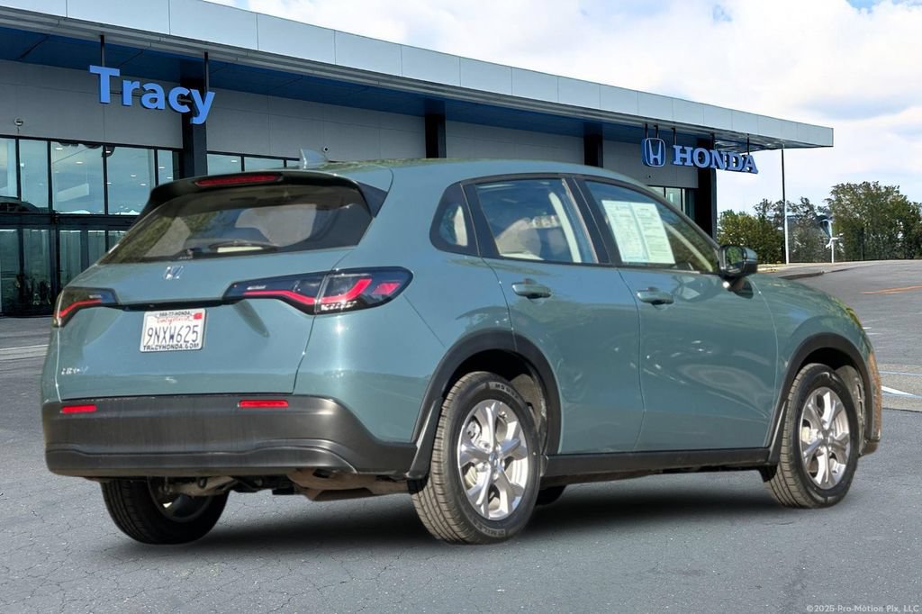 Certified 2025 Honda HR-V LX image 6