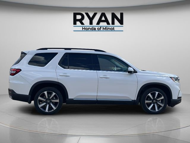 Used 2023 Honda Pilot Touring image 15