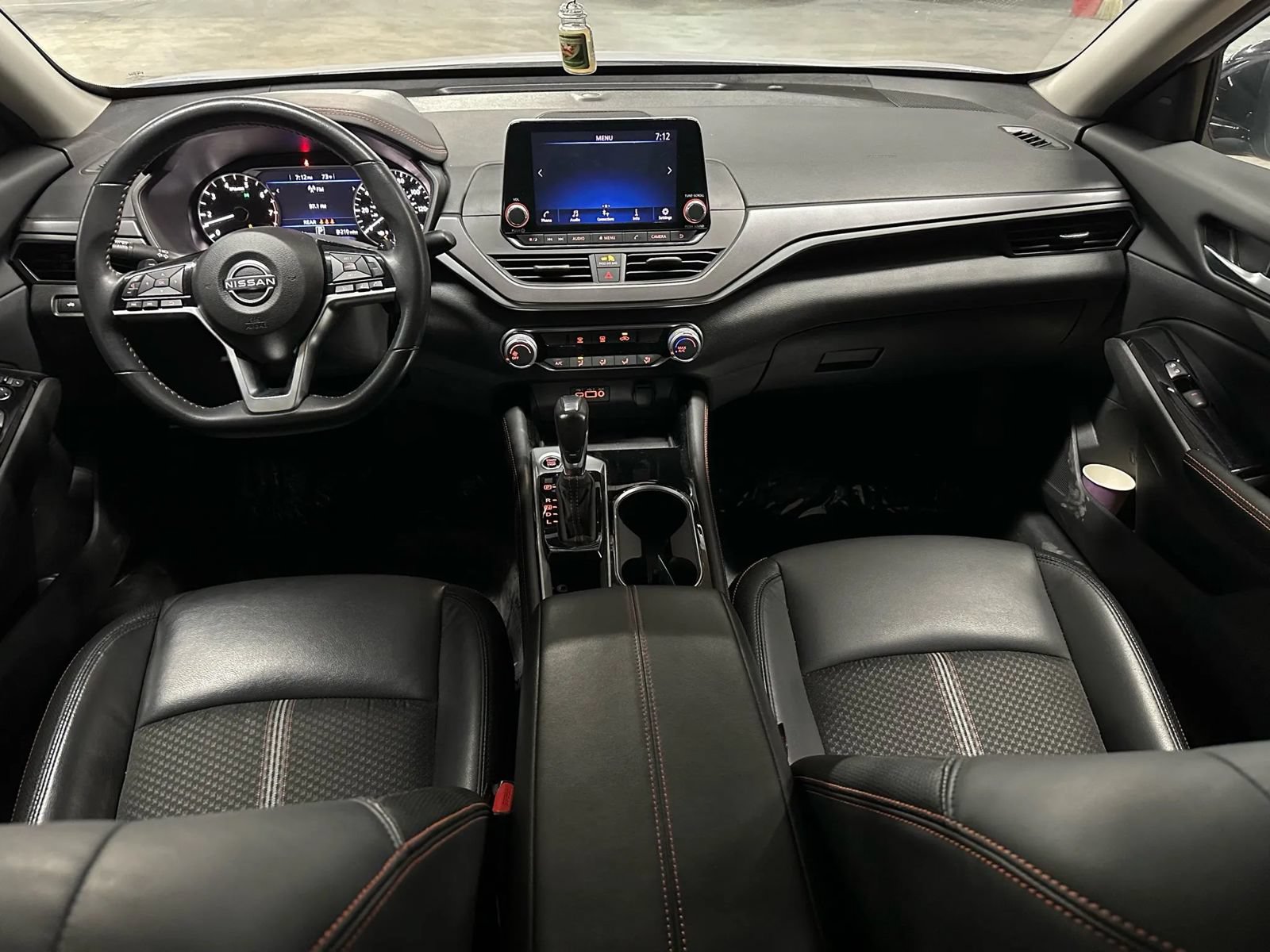 Used 2024 Nissan Altima 2.5 SR FWD image 9