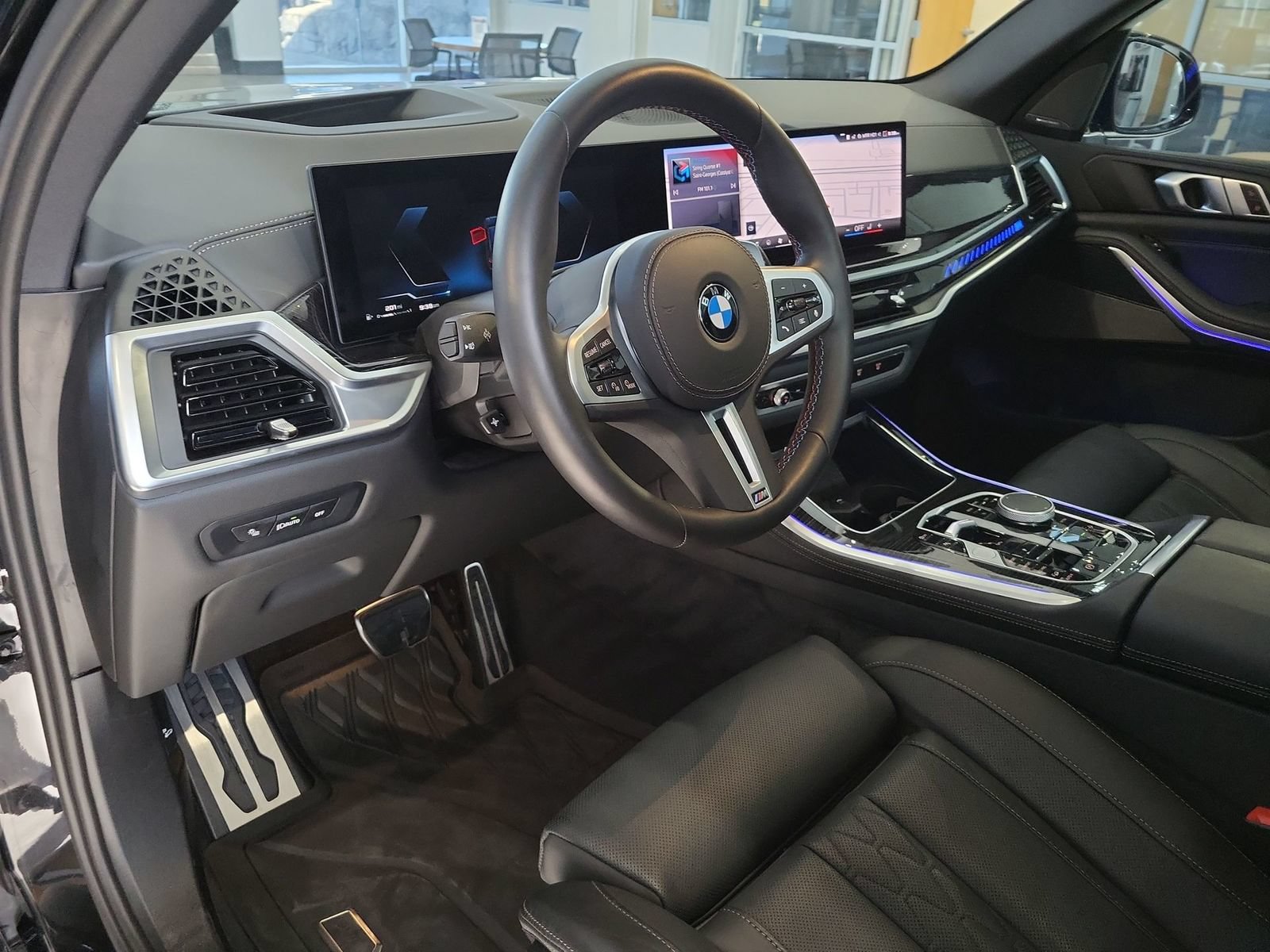 Used 2025 BMW X5 M60i w/ Climate Comfort Package AWD/4WD image 11