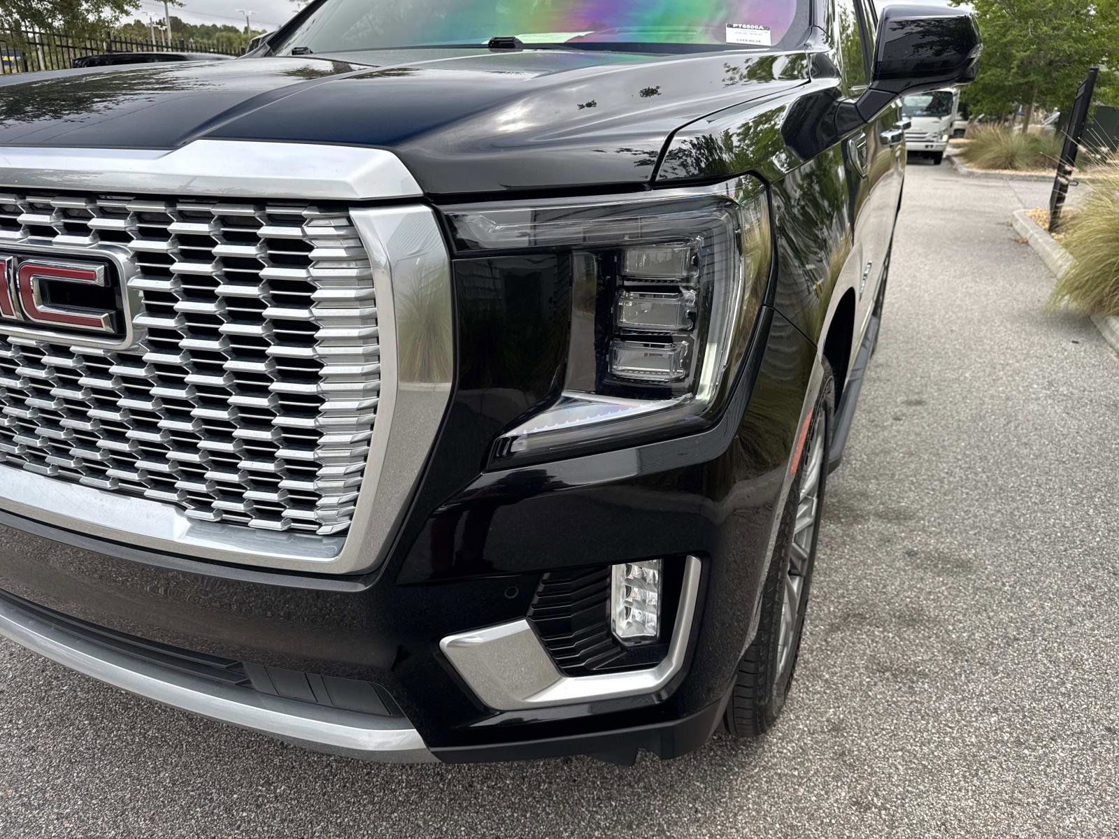 Used 2021 GMC Yukon Denali RWD image 9