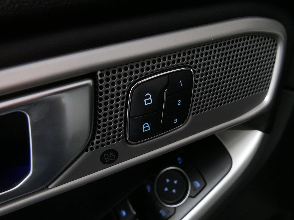 Used 2021 Ford Explorer Limited w/ Class III Trailer Tow Package image 18