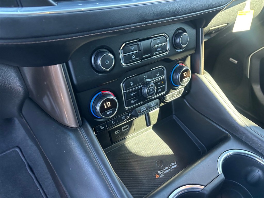 Used 2021 Chevrolet Tahoe High Country w/ Premium Package image 19