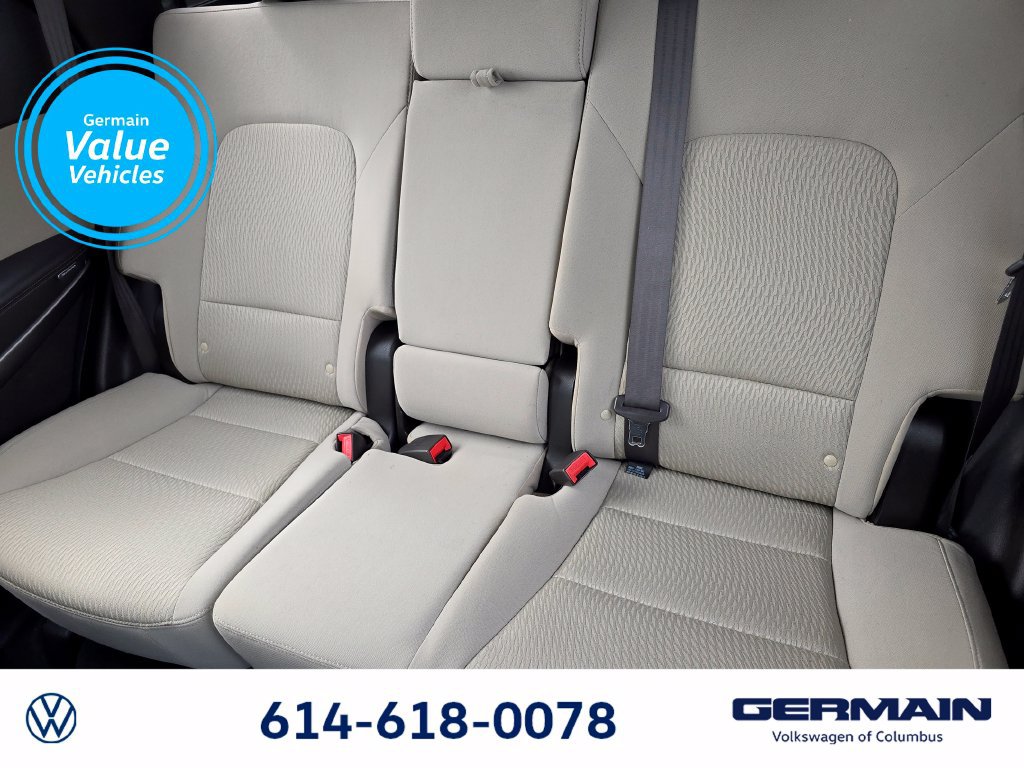 Used 2015 Hyundai Santa Fe Sport w/ Option Group 02 FWD image 19