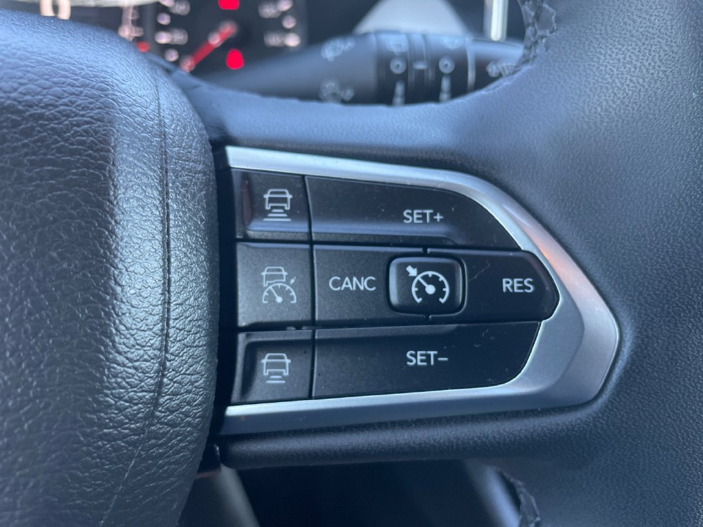 Certified 2023 Jeep Compass Limited w/ Sun and Sound Group AWD/4WD image 24