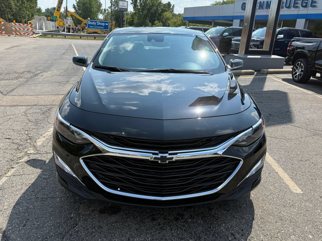 Certified 2024 Chevrolet Malibu RS w/ LPO, Floor Liner Package FWD image 8