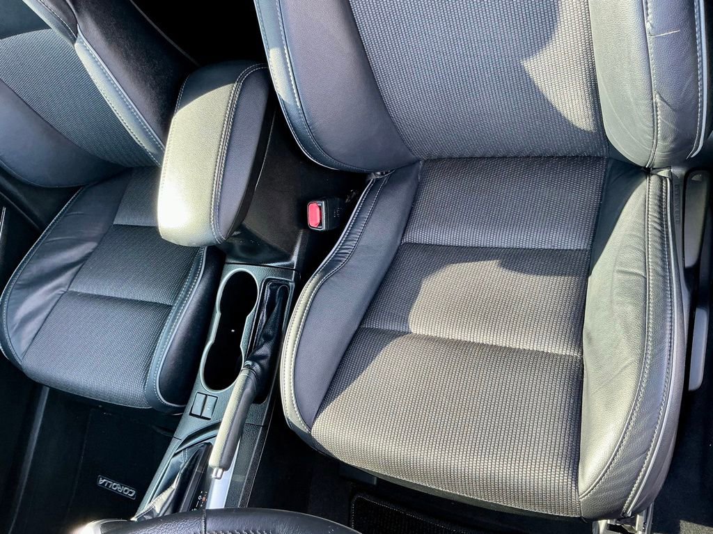 Used 2016 Toyota Corolla S FWD image 38