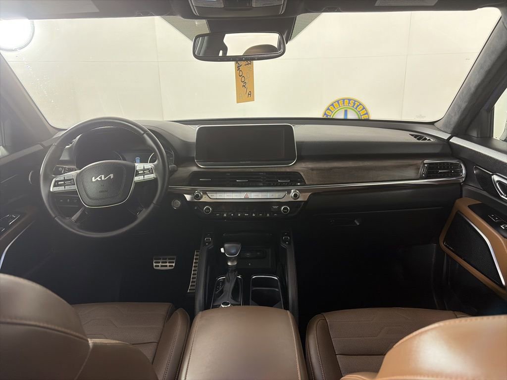 Used 2022 Kia Telluride SX w/ SX Prestige Package image 6