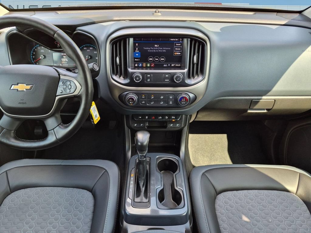 Used 2022 Chevrolet Colorado Z71 AWD/4WD image 22