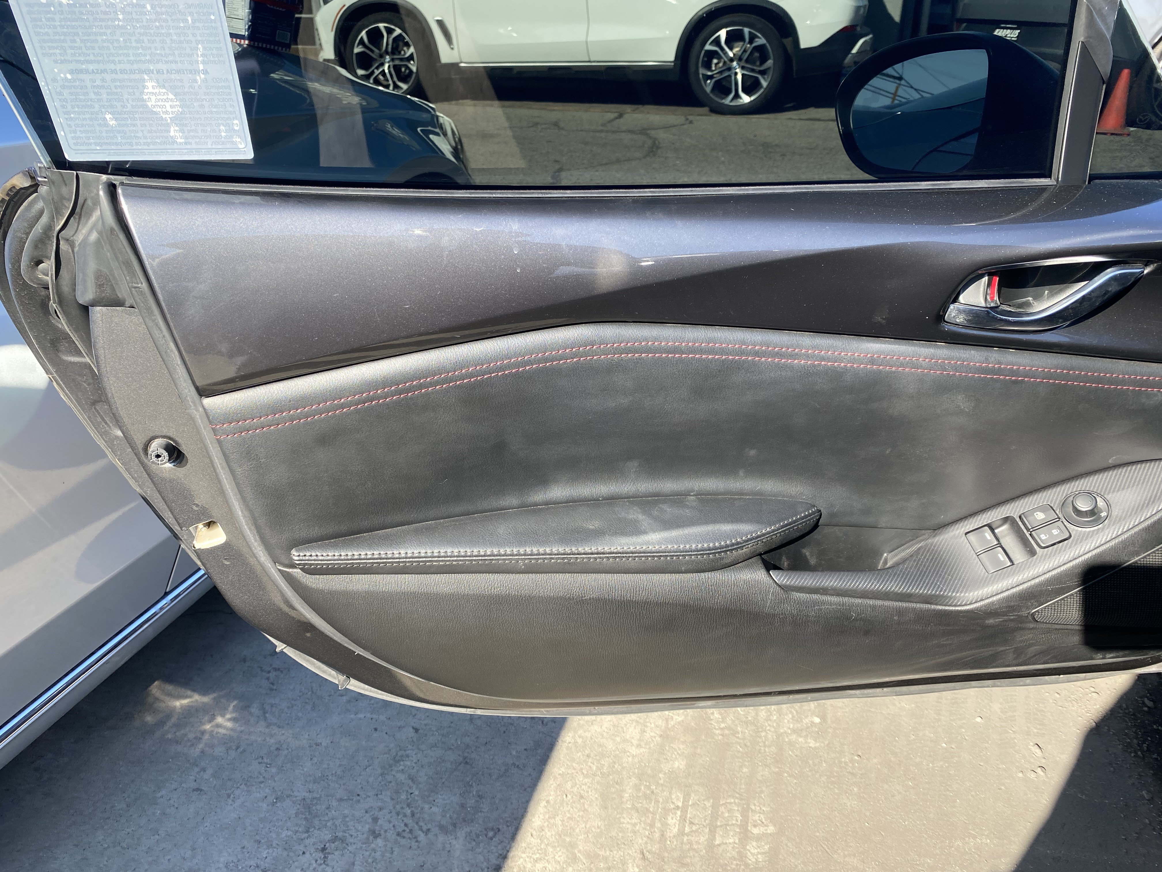 Used 2018 MAZDA MX-5 Miata RF Club RWD image 10