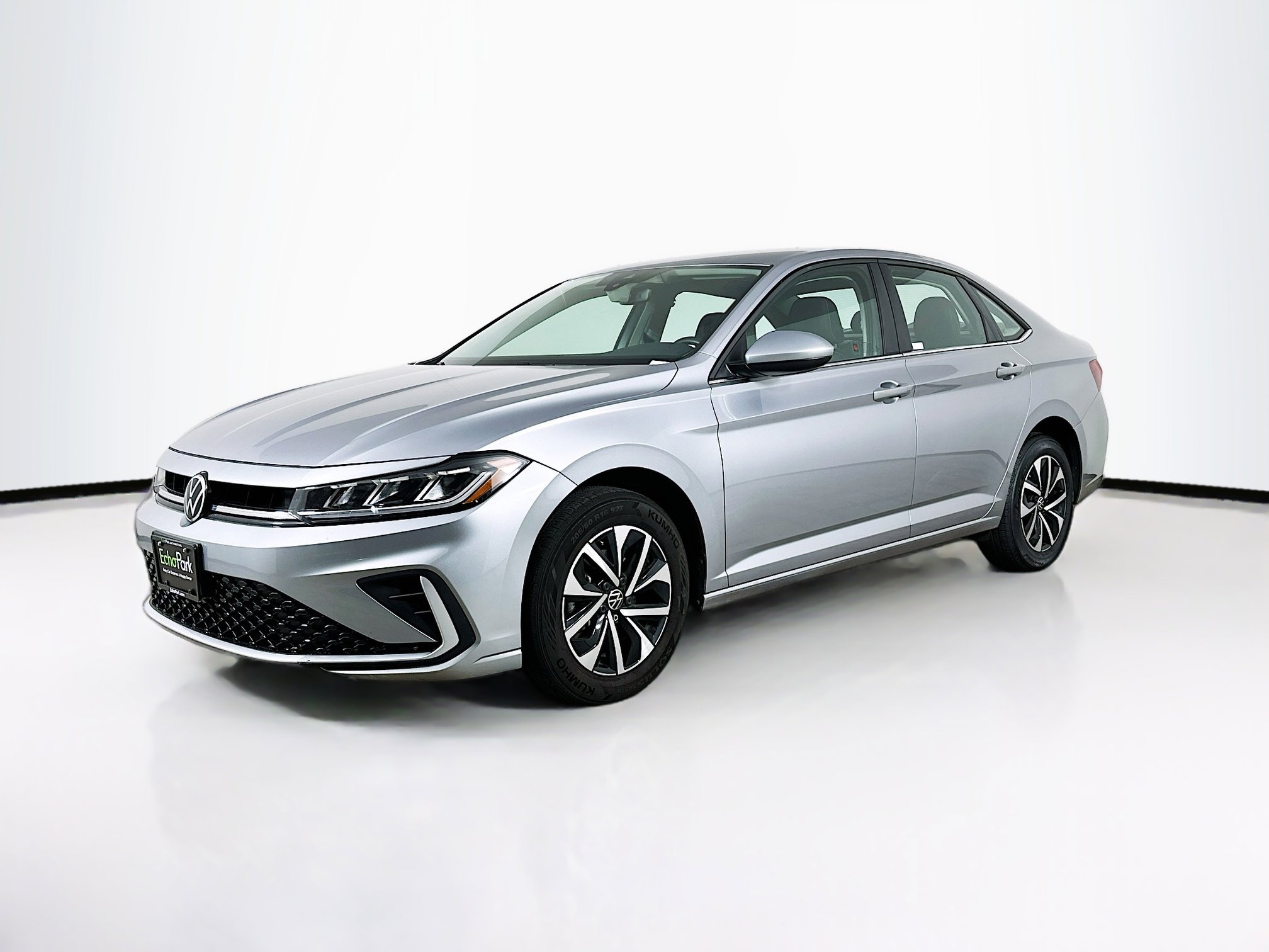 Used 2025 Volkswagen Jetta S image 3