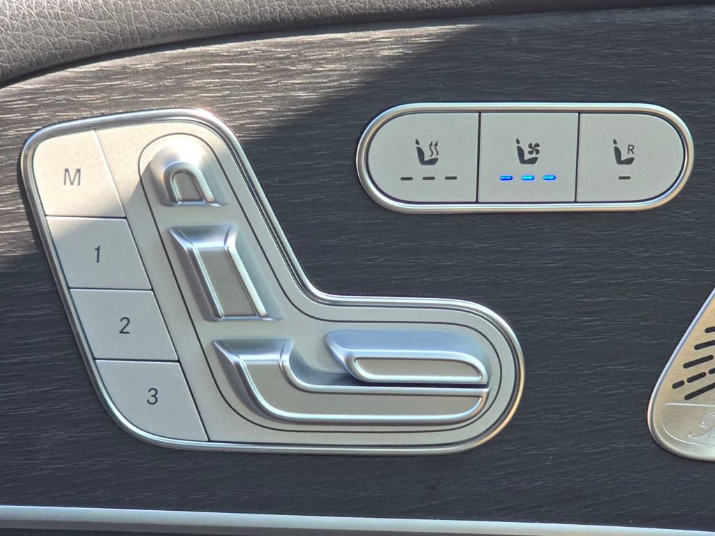 Certified 2024 Mercedes-Benz GLS 450 4MATIC image 8