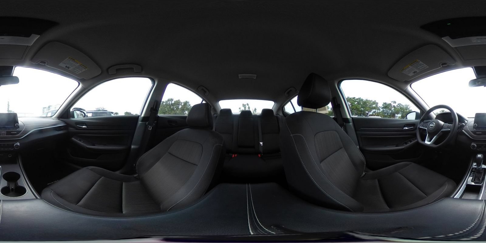 Used 2025 Nissan Altima 2.5 SV FWD image 42