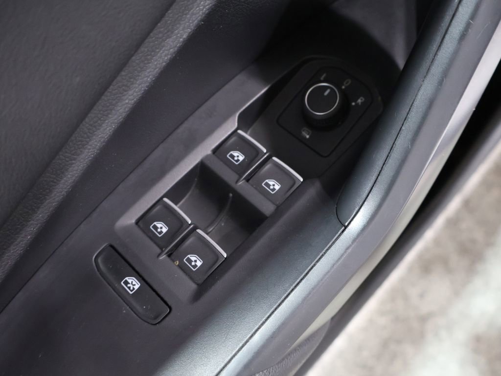Used 2021 Volkswagen Jetta S image 13