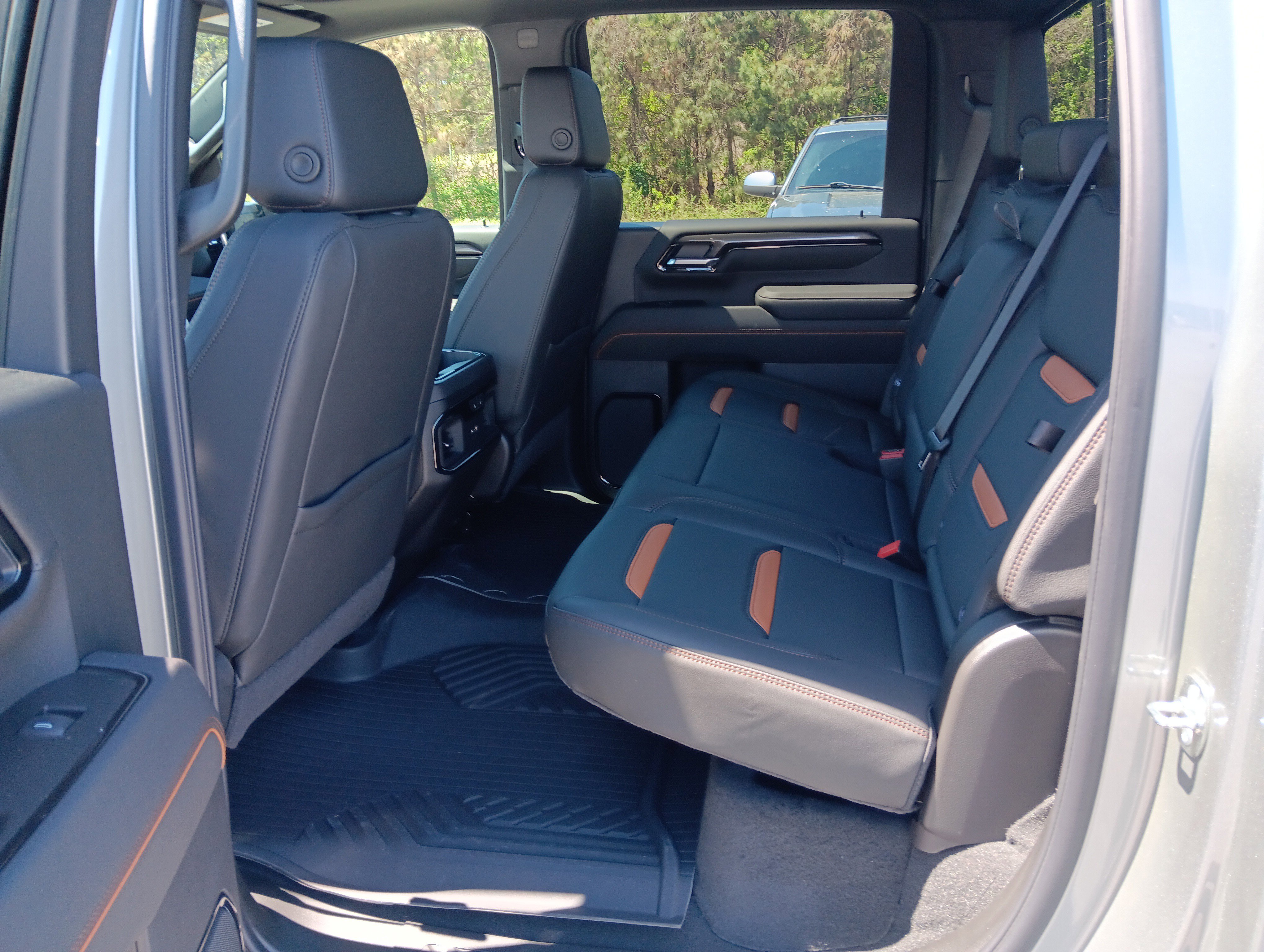 New 2026 GMC Sierra 2500 AT4 AWD/4WD image 14