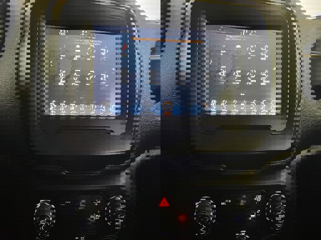 Used 2021 Jeep Renegade Sport image 22