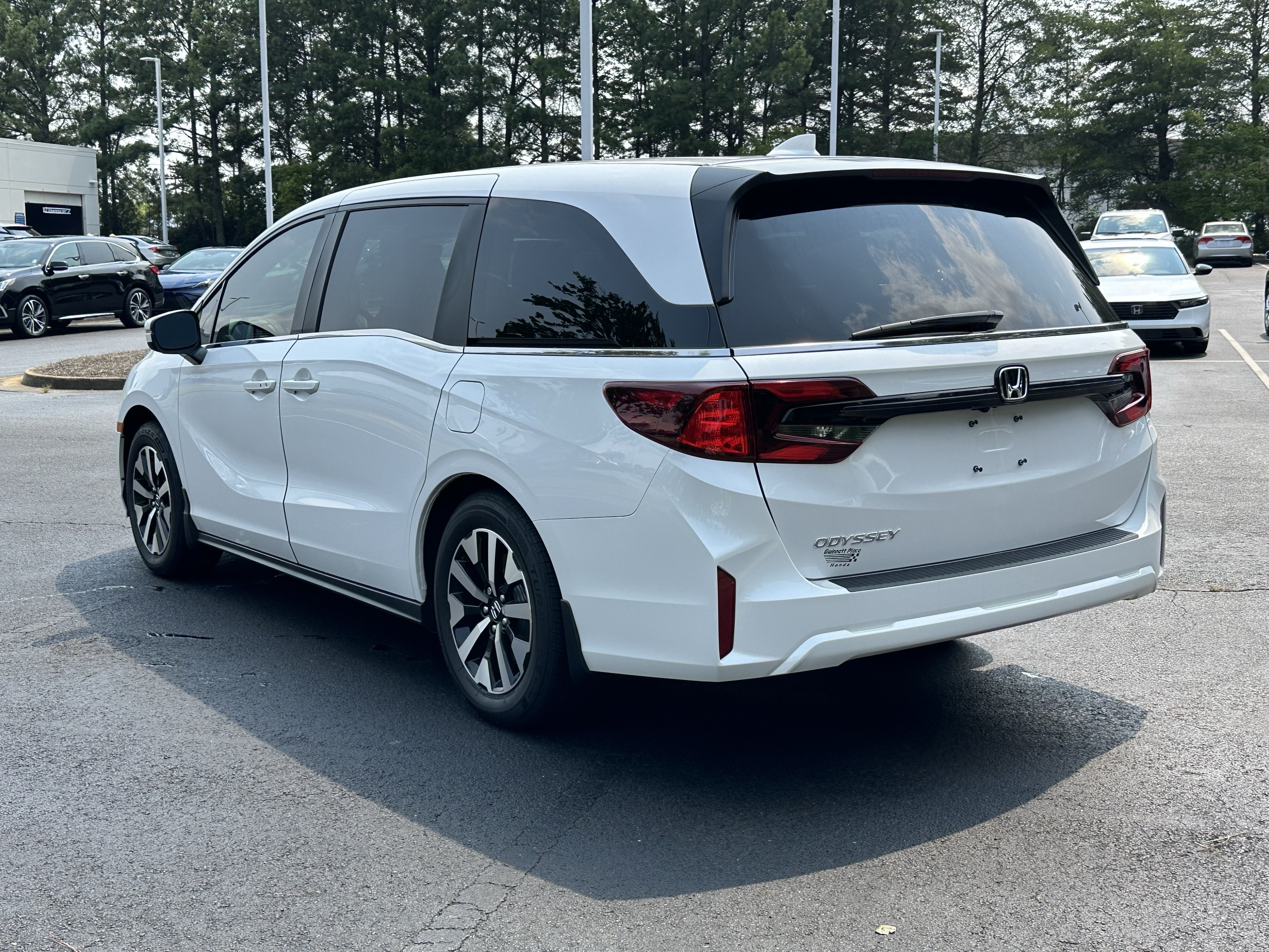 Used 2026 Honda Odyssey EX-L image 12