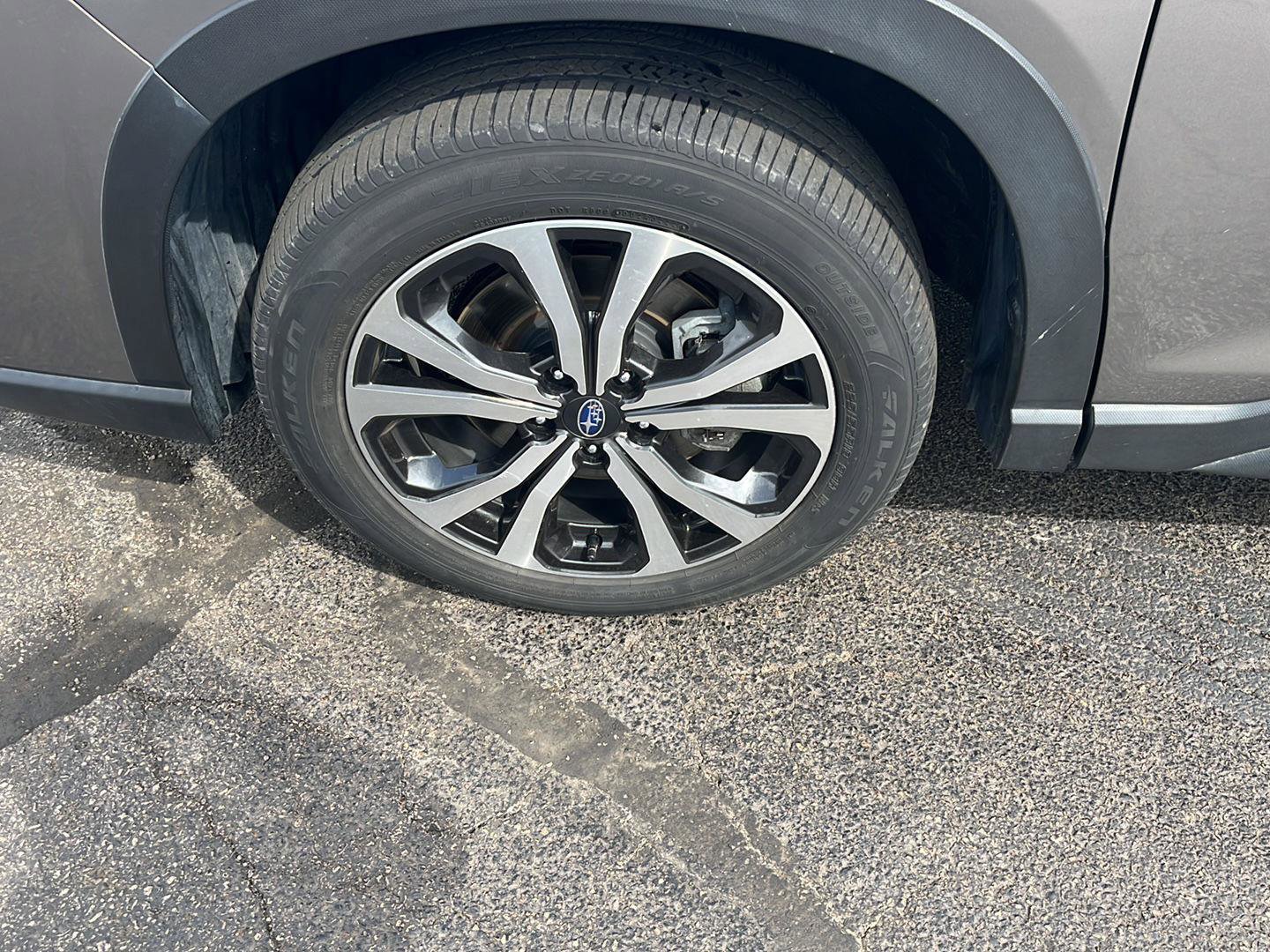 Used 2023 Subaru Forester Limited image 36