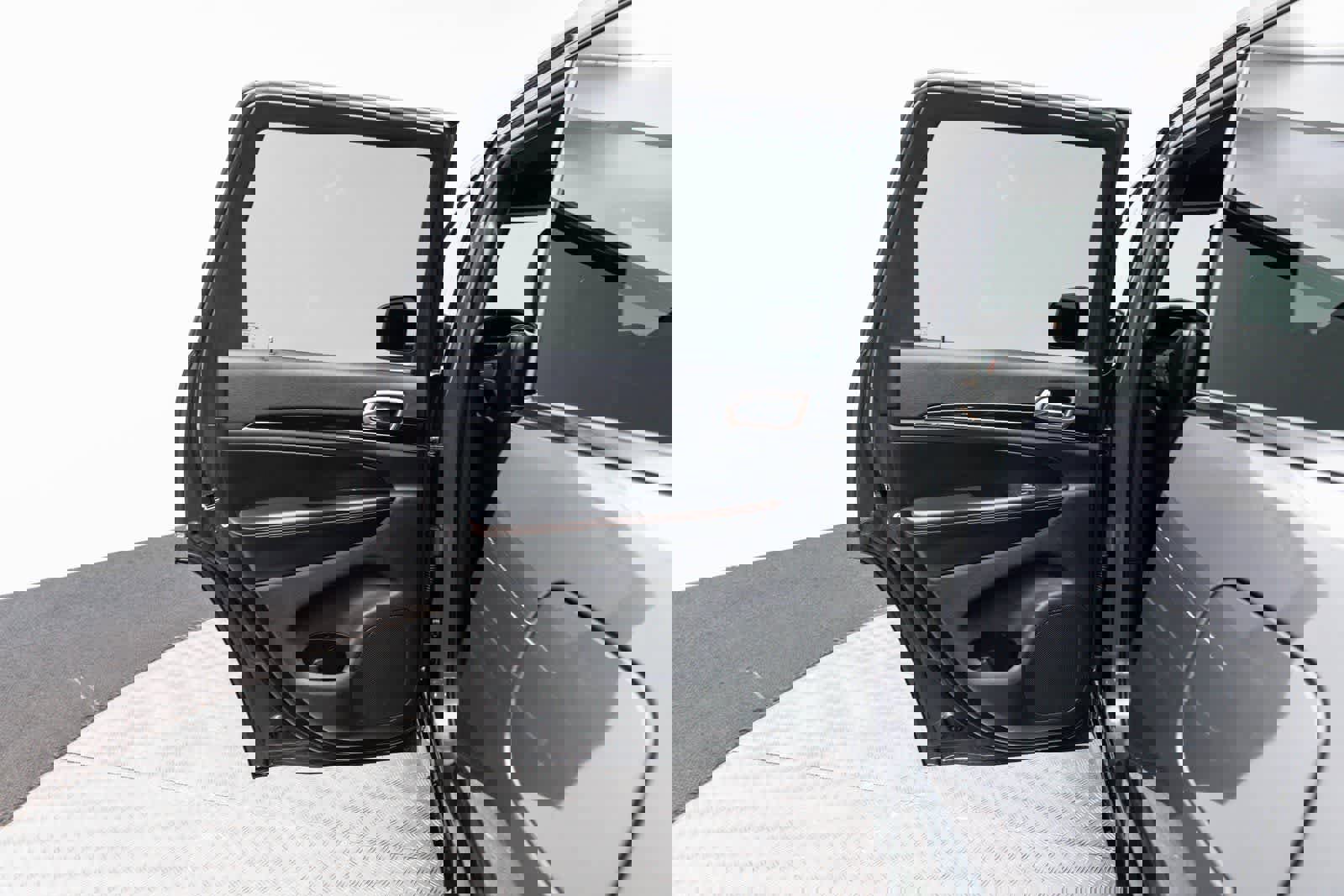 Used 2016 Jeep Grand Cherokee Limited 75th Anniversary image 35