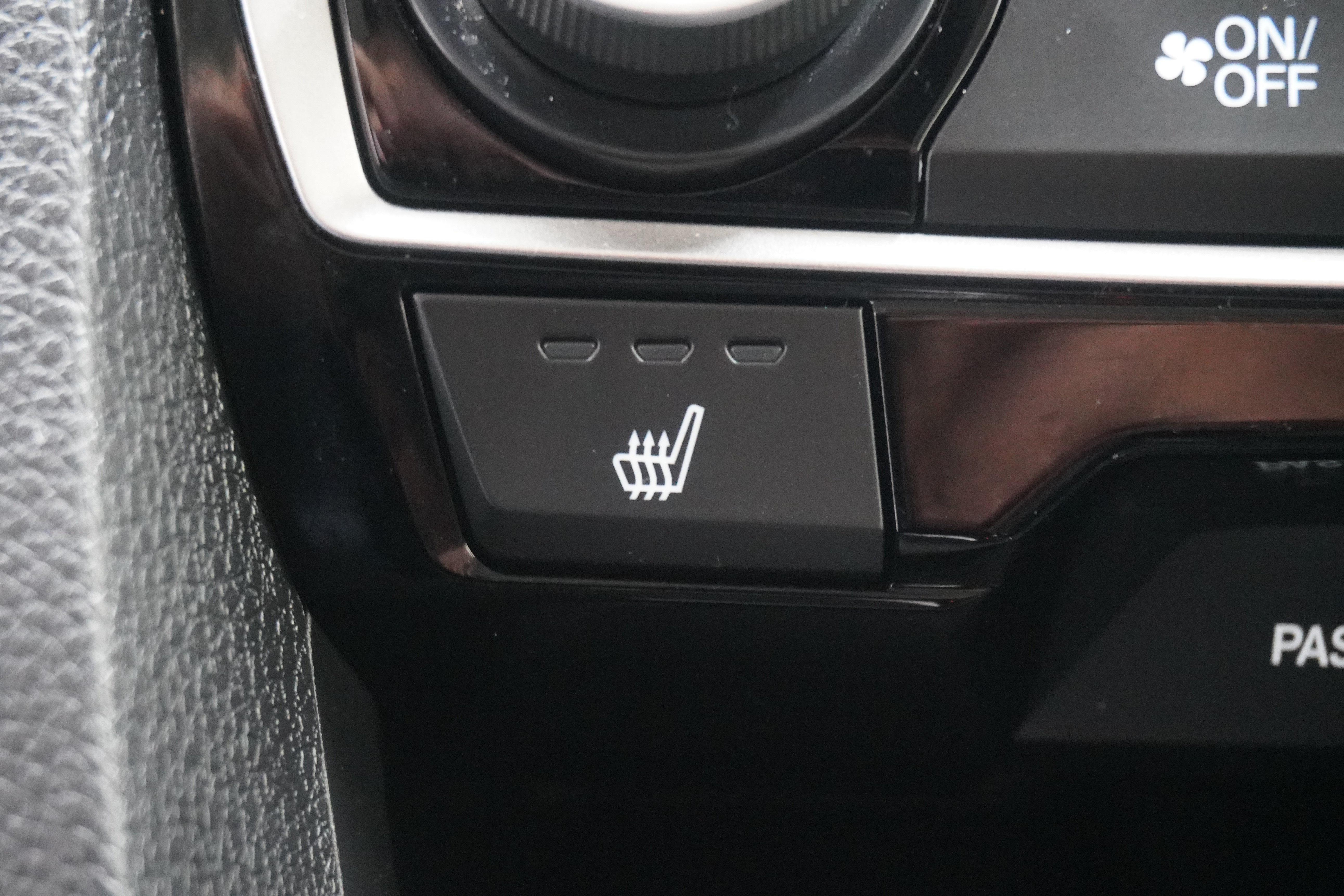 Used 2018 Honda Civic EX-L image 18