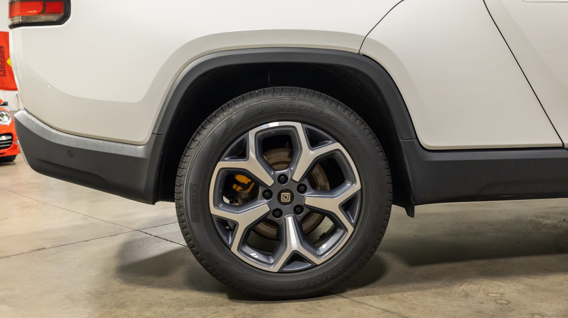 Used 2022 Rivian R1T Adventure AWD/4WD image 27