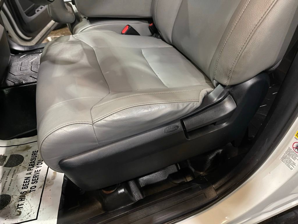 Used 2015 Toyota Tundra SR image 13