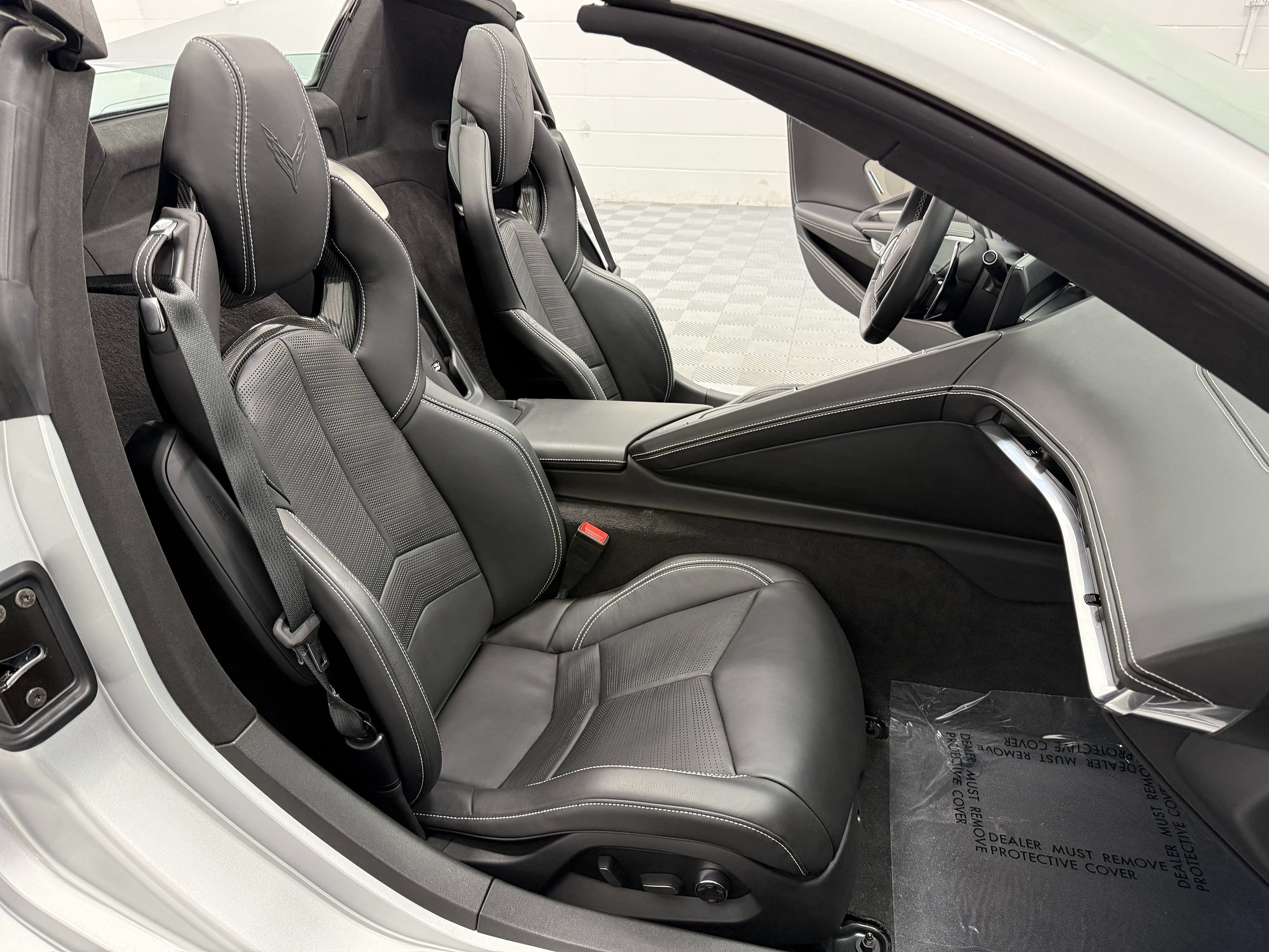 Used 2020 Chevrolet Corvette Stingray Premium Conv w/ 3LT Preferred Equipment Group RWD image 17