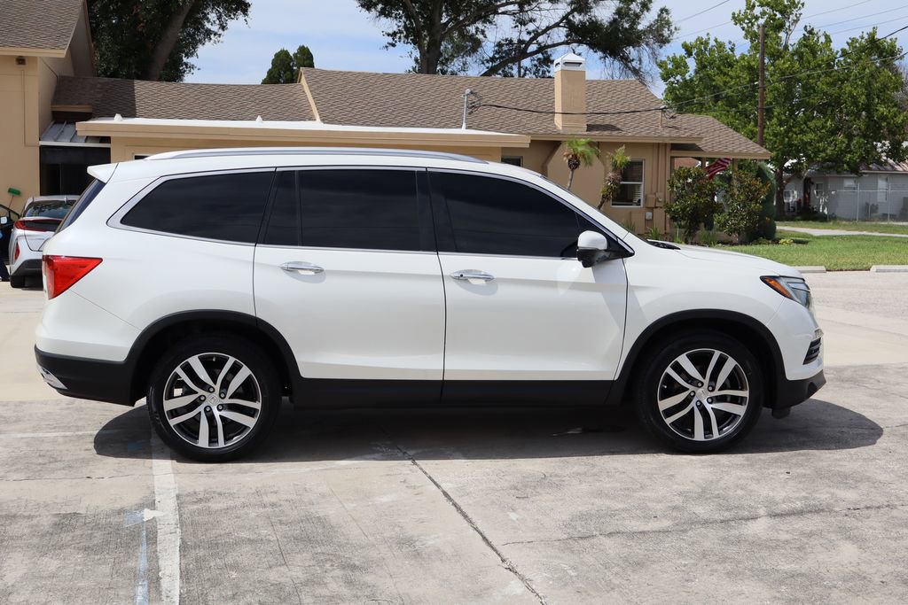 Used 2018 Honda Pilot Touring image 10